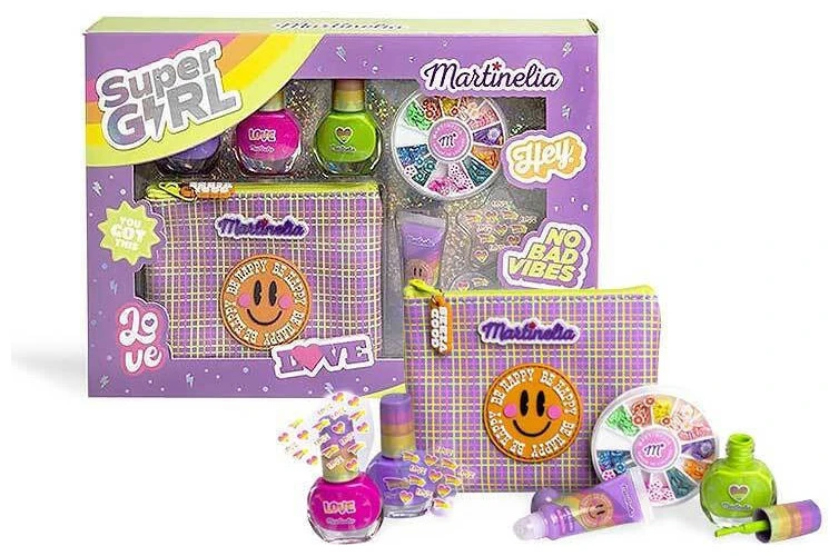 20240927153832_martinelia_super_girl_paichnidi_manikiour_44060