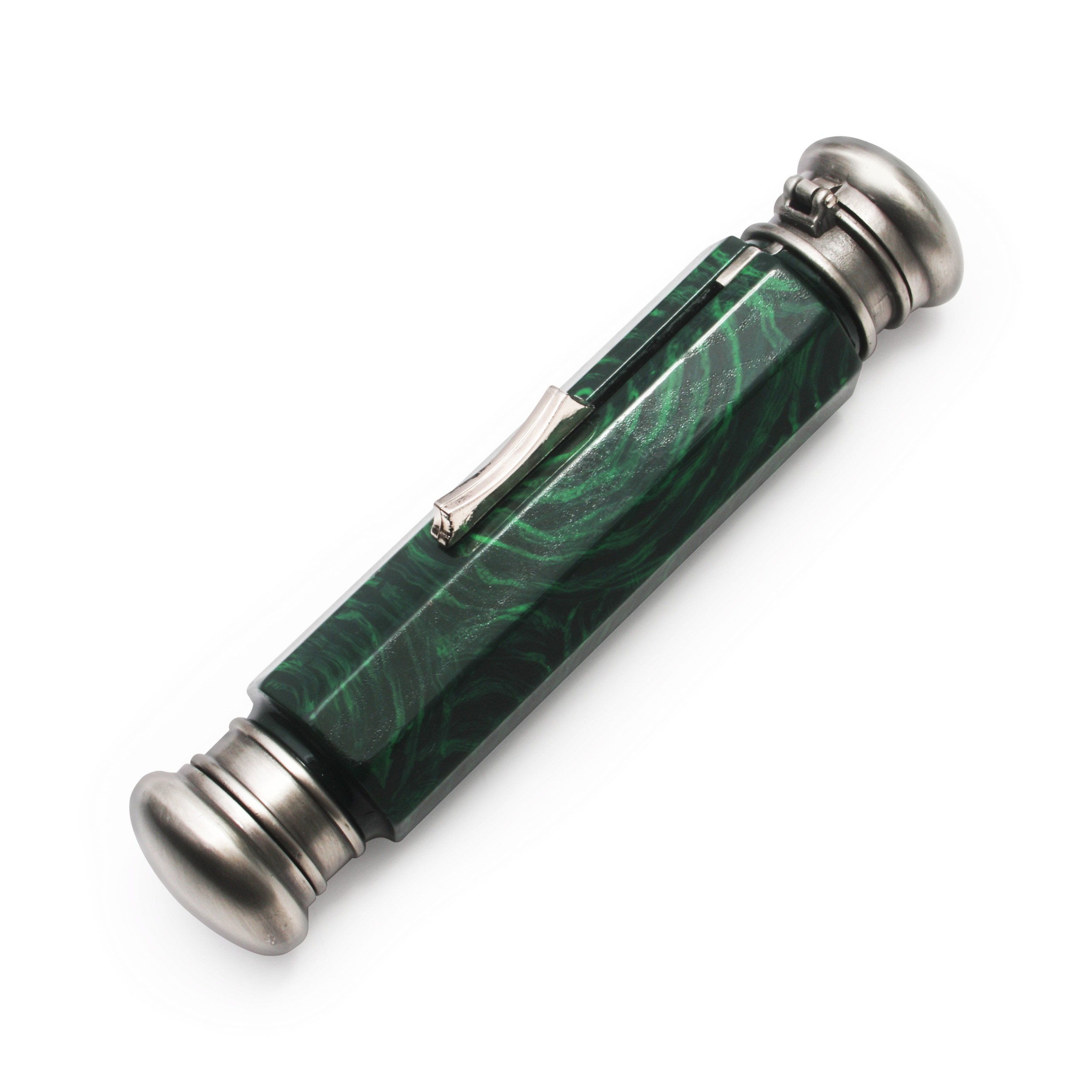 deluminator-closed-e1739885722943